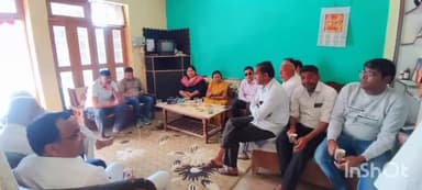 मोदीनगर: ग्राम महमूदपुर में पंचायत घर के पीछे यात्री शैड कार्य का मोदीनगर विधायक ने शिलान्यास किया