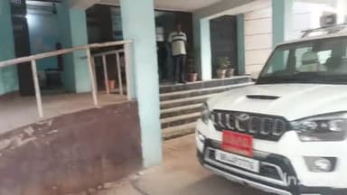 डुमरांव: डुमरांव थाने में तैनात सिपाही ने नाबालिग को शादी का झांसा देकर दो वर्षों तक किया शारीरिक शोषण, प्राथमिकी दर्ज