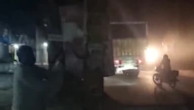 भोरे: आदर्श आचार संहिता लागू होते ही एक्शन मोड में दिखी भोरे थाने की पुलिस, चौक चौराहा पर लगे बैनर पोस्टर को लगी हटाने