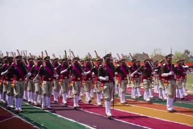 सुल्तानपुर: शहर से सटे अमहट में स्थित पुलिस प्रशिक्षण विद्यालय में पुलिस के नए रंगरूटों का दीक्षांत समारोह हुआ संपन्न