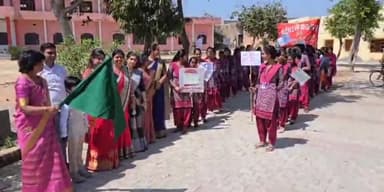 बागपत: वैदिक कन्या डिग्री कालेज टटीरी की की छात्राओं ने जागरूकता रैली निकालकर लोगों को जल और पर्यावरण संरक्षण का दिया संदेश
