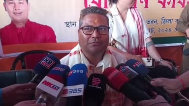 সোণাৰি: ২লাখতকৈ অধিক ভোটত আগন্তুক লোকসভা নিৰ্বাচনত জয়ী হʼব বুলি সোণাৰিত কয় যোৰহাটৰ বিজেপিৰ প্ৰাৰ্থী তপন গগৈয়ে