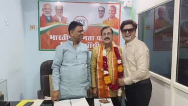 झांसी: झांसी नगर में भाजपा कार्यालय पर हुआ बैठक का आयोजन