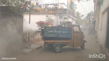 मुंगेर: मच्छरों के बढ़ते प्रभाव को कम करने के लिए नगर निगम द्वारा सोमवार को वार्ड नंबर 6 में करवाया गया फॉगिंग