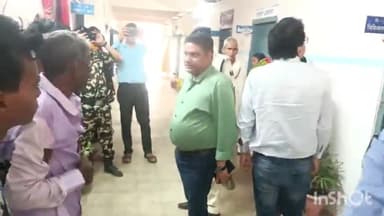 डुमरांव: डुमरांव अनुमंडलीय अस्पताल का एसडीएम राकेश कुमार ने किया निरीक्षण, कमियों को देख अस्पताल प्रशासन को लगाई फटकार