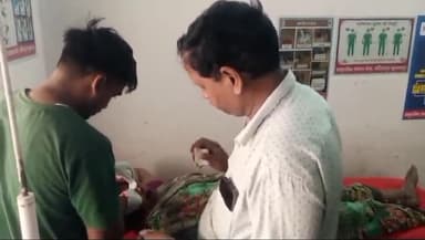 सुल्तानपुर: कैथवारा गांव में गोबर रखने के विवाद में एक पक्ष ने दूसरे पक्ष की एक महिला व दो किशोरियों को लाठी से पीटकर किया घायल