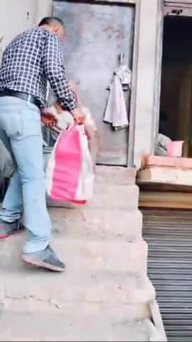 इंसानियत का इन्सान ...
👉1516 दिनो में 14960
 लोगों को राशन दान
#द_इमर्जिंग_इंडिया_फाउंडेशन
#हिमांशु