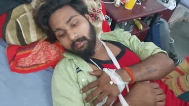 रामपुर: बेहपुरा चौराहे के पास दो बाइकों की टक्कर में दो लोग हुए घायल, जिला अस्पताल में उपचार जारी