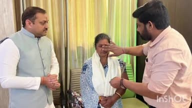 हरदोई: बीजेपी कार्यालय पर एमएलसी व जिला महामंत्री ने मातृशक्ति को तिलक कर एवं शाल ओढाकर सम्मानित किया