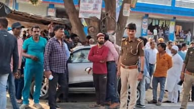 सिराथू: तेज़ रफ्तार कार ने मीरापुर तकिया गांव के सामने बाइक को मारी टक्कर, बाइक सवार की हालत गंभीर व कार चालक भी हुआ घायल