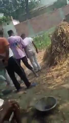 मोहनिया: कुर्रा गांव में खाना बनाने के दौरान मड़ई में लगी आग, घर का सारा सामान जलकर हुआ राख