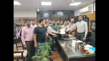 ਸੰਗਰੂਰ: ਸੰਗਰੂਰ ਸੰਗਰੂਰ ਟਾਈਪਿਸਟ ਵੈਲਫੇਅਰ ਸੋਸਾਇਟੀ ਵੱਲੋਂ ਡਿਪਟੀ ਕਮਿਸ਼ਨਰ ਸੰਗਰੂਰ ਨੂੰ ਦਿੱਤਾ ਮੰਗ ਪੱਤਰ