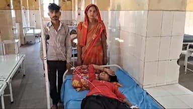 दातागंज: चुड़िया गांव में बंदरों के हमले से बचकर भागी युवती छत से गिरकर गंभीर रूप से घायल हुई