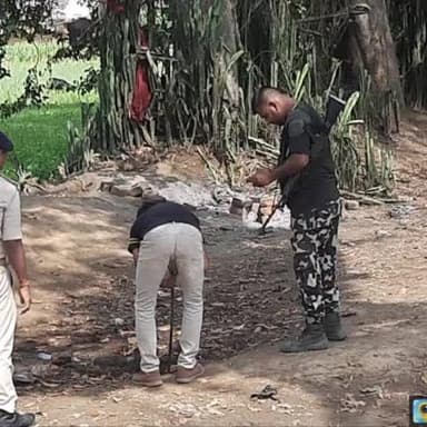 अरवल: अरवल उत्पाद विभाग के द्वारा झुनाठी मुसहरी से 3000 किलोग्राम जावा महुआ से बना अर्ध निर्मित शराब  को घटनास्थल पर किया गया।