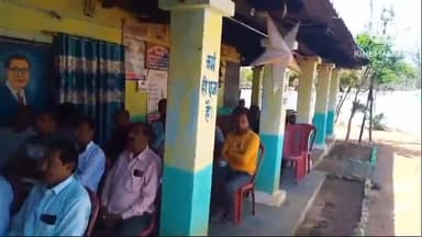 रनियां: तपकरा थाना परिसर में बीडीओ की अध्यक्षता में शांति समिति की हुई बैठक