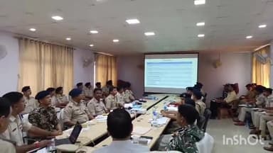 गढ़वा: लोकसभा चुनाव को लेकर गढ़वा में पलामू महानिरीक्षक ने की समीक्षा  बैठक