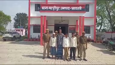 जमुनहा: थाना मल्हीपुर पुलिस ने 04 वारण्टियों को उनके गांव से किया गिरफ्तार