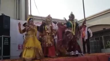 कोल: कलेक्ट्रेट में धूमधाम से मनाया गया होली मिलन समारोह, जमकर थिरके अधिवक्ता