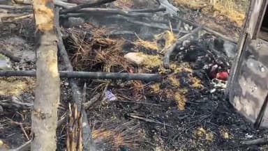 सवायजपुर: महितापुर में अज्ञात कारणों से विधवा की झोपड़ी में लगी आग, राख के ढेर में तब्दील हुई होली की खुशियां, मुआवजे की मांग की