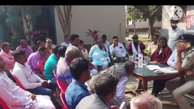 बगहा: थानाध्यक्ष की अध्यक्षता में चौतरवा थाना परिसर में शांति समिति की बैठक का हुआ आयोजन