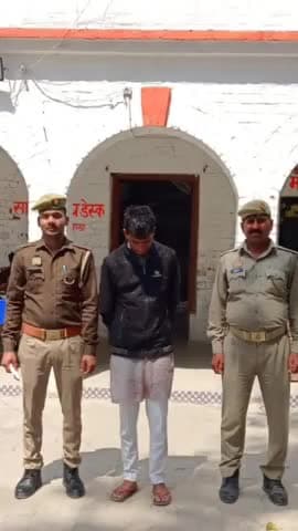 गोंडा: धानेपुर पुलिस टीम ने पशु क्रूरता अधिनियम व गोवध निवारण अधिनियम के वांछित को गिरफ्तार कर भेजा चालान