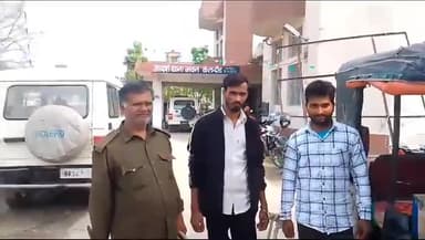 बेलदौर: पुलिस ने दो शराबी युवकों को सठमा गांव से किया गिरफ्तार, भेजा गया न्यायालय