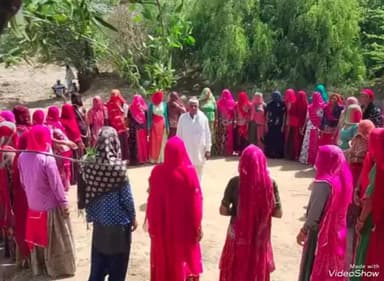 जालौर: जालोर मे कलाकारों ने किया लूर नृत्य, मतदान को लेकर जगाई जागरूकता