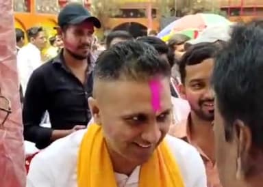 बक्सर: बक्सर स्थित श्याम वाटिका में भव्य होली मिलन कार्यक्रम का हुआ आयोजन, पूर्व अधिकारी हुए शामिल