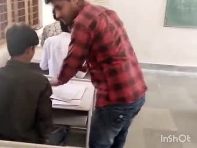 बल्देवगढ़: शासकीय हाई स्कूल लुहर्रा में कक्षा 9वीं विज्ञान विषय के पेपर में छात्र छात्राओं को नकल करवाने का वीडियो हुआ वायरल