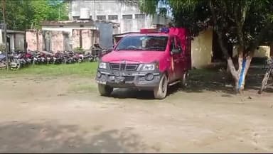 परिहार: कोइरिया पिपरा स्थित घर के पीछे से 30 लीटर शराब बरामद, तस्कर फरार