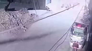 ਡੇਰਾਬਸੀ: ਪਿੰਡ ਦਿਆਲਪੁਰ ਸੋਡੀਆਂ ਵਿਚ ਹੁਣ ਪਛਾਤੇ ਚੋਰਾਂ ਨੇ ਕੀਤੀ ਸੂਰਾਂ ਦੀ ਚੋਰੀ ਘਟਨਾ ਹੋਈ ਸੀਸੀਟੀਵੀ ਕੈਮਰੇ ਦੇ ਵਿੱਚ ਕੈਦ