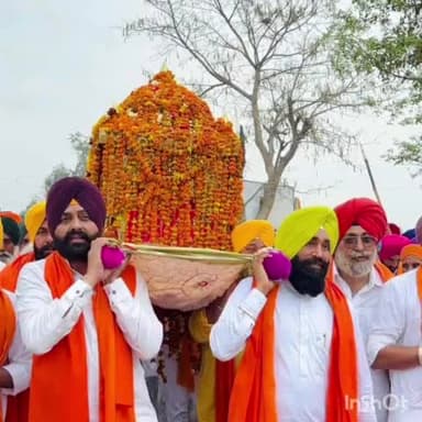 ਭਿੱਖੀਵਿੰਡ: ਪਿੰਡ ਢੋਟੀਆਂ ਵਿਖੇ ਹੋਲੇ ਮਹੱਲੇ ਦੇ ਸਬੰਧ ਦੇ ਵਿੱਚ ਕੱਢਿਆ ਗਿਆ ਨਗਰ ਕੀਰਤਨ, ਕੈਬਨਿਟ ਮੰਤਰੀ ਲਾਲਜੀਤ ਸਿੰਘ ਭੁੱਲਰ ਨੇ ਕੀਤੀ ਸ਼ਿਰਕਤ