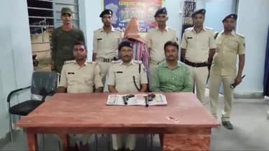 धोरैया: धनकुंड पुलिस ने बदालीचक गांव से दो देसी कट्टा के साथ एक युवक को किया गिरफ्तार, फोटो वायरल करना पड़ा मंहगा
