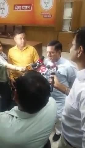 राजेंद्र भाम्भू को पुन भाजपा ज्वाइन करने पर की आतिशबाजी #राजेन्द्र भाम्भू #सचिन भाम्भू #झुंझुनू #भाजपा #