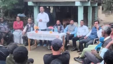 মাহমৰা: চৰাইদেউ জিলা কংগ্ৰেছৰ সাধাৰণ সম্পাদক নিপেন কোঁৱৰৰ উপস্থিতিত মাহমৰাৰ ডবাত কংগ্ৰেছৰ নিৰ্বাচনী প্ৰচাৰ সভা সম্পন্ন