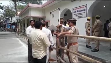 मुज़फ्फरनगर: कोर्ट परिसर स्थित नामांकन स्थल पर नामांकन को लेकर जिला प्रशासन अलर्ट, जिले के आला अधिकारी स्वयं सुरक्षा व्यवस्था मे जुटे