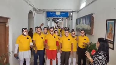 'मैं भी केजरीवाल'✌🏼

दिल्ली विधानसभा में केजरीवाल ही केजरीवाल...

#IStandWithKejriwal