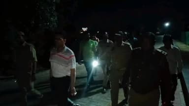 हमीरपुर: मुख्यालय के यज्ञशाला मुहल्ले में लगातार लकड़बग्घा दिखने से स्थानीय लोगों में दहशत का माहौल।