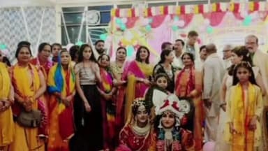 हरदोई: वृंदावनमय हुयी शाम, अखिल भारतीय हिन्दू पर्सनल लॉ बोर्ड ने सदानंद पैलेस में आयोजित किया होली मिलन व सम्मान समारोह