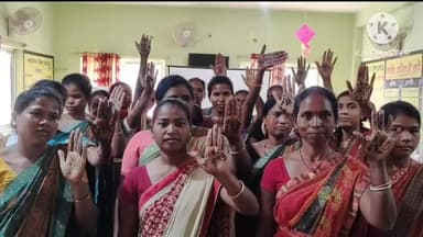 रनियां: ग्रामीण क्षेत्र की सखी मंडल की महिलाओं द्वारा मेहंदी एवं रंगोली बनाकर लोगों को मतदान के प्रति किया गया जागरूक