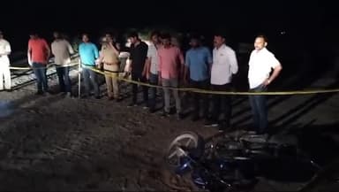 भदोही: चौरी थाना के गेरार्ड में 25 हजार के इनामी शातिर लुटेरे को मुठभेड़ के बाद पुलिस ने किया गिरफ्तार।