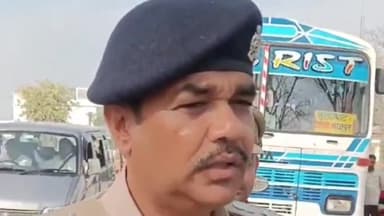 रामपुर: शुक्रवार को उत्तराखंड बॉर्डर पर आगामी लोकसभा चुनाव के मद्देनजर ASP के नेतृत्व में सघन चेकिंग अभियान चलाया गया