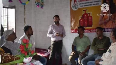 बड़हरिया: चाडी बाजार में गैस एजेंसी का समाजसेवी ने फीता काटकर किया उद्घाटन