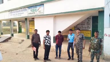 सतगावां: लोकसभा चुनाव को लेकर प्रखंड प्रशासन ने किया मीरगंज, खूँटा तथा कलीडीह के विभिन्न बूथों का निरीक्षण