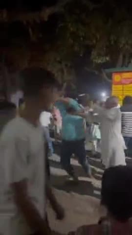बागपत: तिलवाड़ा गाँव में रालोद कार्यकर्ता और भाजपा नेताओं में मारपीट, वीडियो सोशल मीडिया पर वायरल