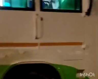 उरई: उरई के बुंदेलखंड एक्सप्रेस वे पर प्राइवेट बस टोल प्लाजा के पास खंबे से टकराई, 5 लोग हुए घायल, मेडिकल कॉलेज में भर्ती