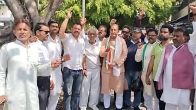 मुरादाबाद: कलेक्ट्रेट पहुंचकर कांग्रेस कार्यकर्ता और पदाधिकारियों ने भाजपा के खिलाफ जमकर नारेबाजी दी राष्ट्रपति के नाम दिया ज्ञापन