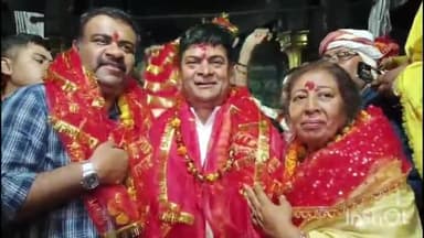 आरा: लोकसभा चुनाव को लेकर एनडीए प्रत्याशी आरके सिंह पहुंचे आरा, मत्था टेक कर मां आरण्य देवी से लिया आशीर्वाद