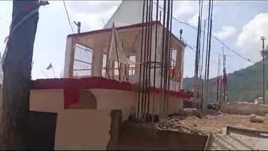 अर्की: देवधार मंदिर अर्की में चल रहे निर्माण कार्य में लोगों ने आज श्रमदान कर दिया सहयोग