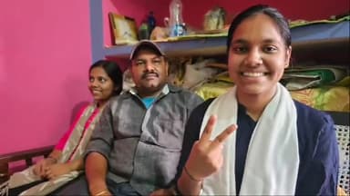 डेहरी: सुजानपुर के ऑटो चालक की बेटी अंजली बनी मैट्रिक की परीक्षा में जिला टॉपर, बनना चाहती है IAS